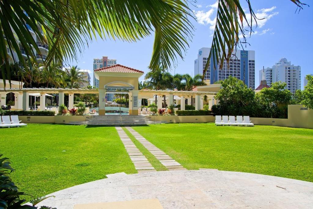 Deluxe Chevron Renaissance Apartment Gold Coast Ngoại thất bức ảnh