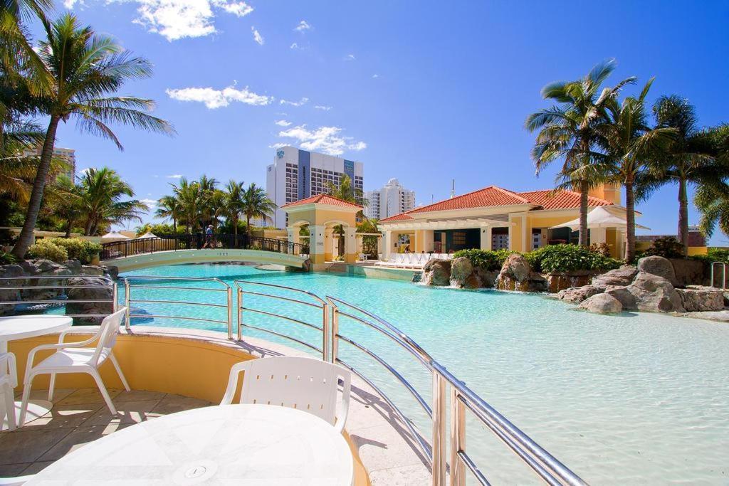 Deluxe Chevron Renaissance Apartment Gold Coast Ngoại thất bức ảnh